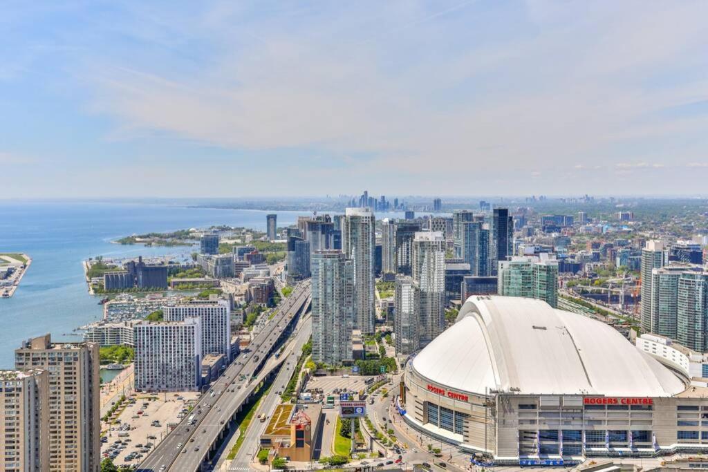 Two BD CN Tower&Lake Ontario View Toronto Exterior foto