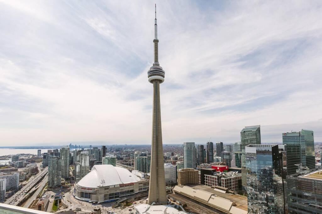 Two BD CN Tower&Lake Ontario View Toronto Exterior foto